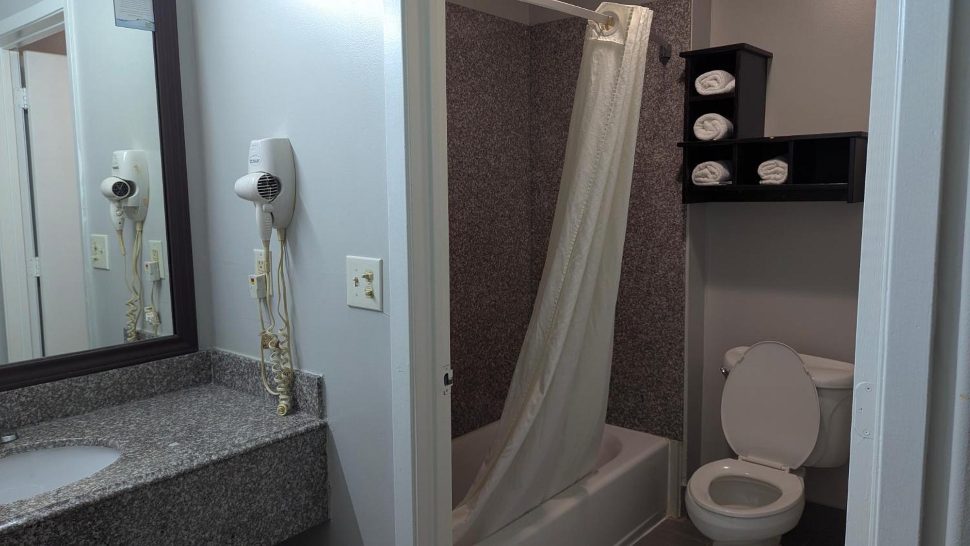 Super 8 By Wyndham Houston/willowbrook Hwy 249 Otel Houston