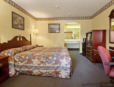 Super 8 By Wyndham Houston/willowbrook Hwy 249 Otel