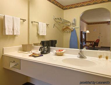 Otel Super 8 By Wyndham Houston/willowbrook Hwy 249
