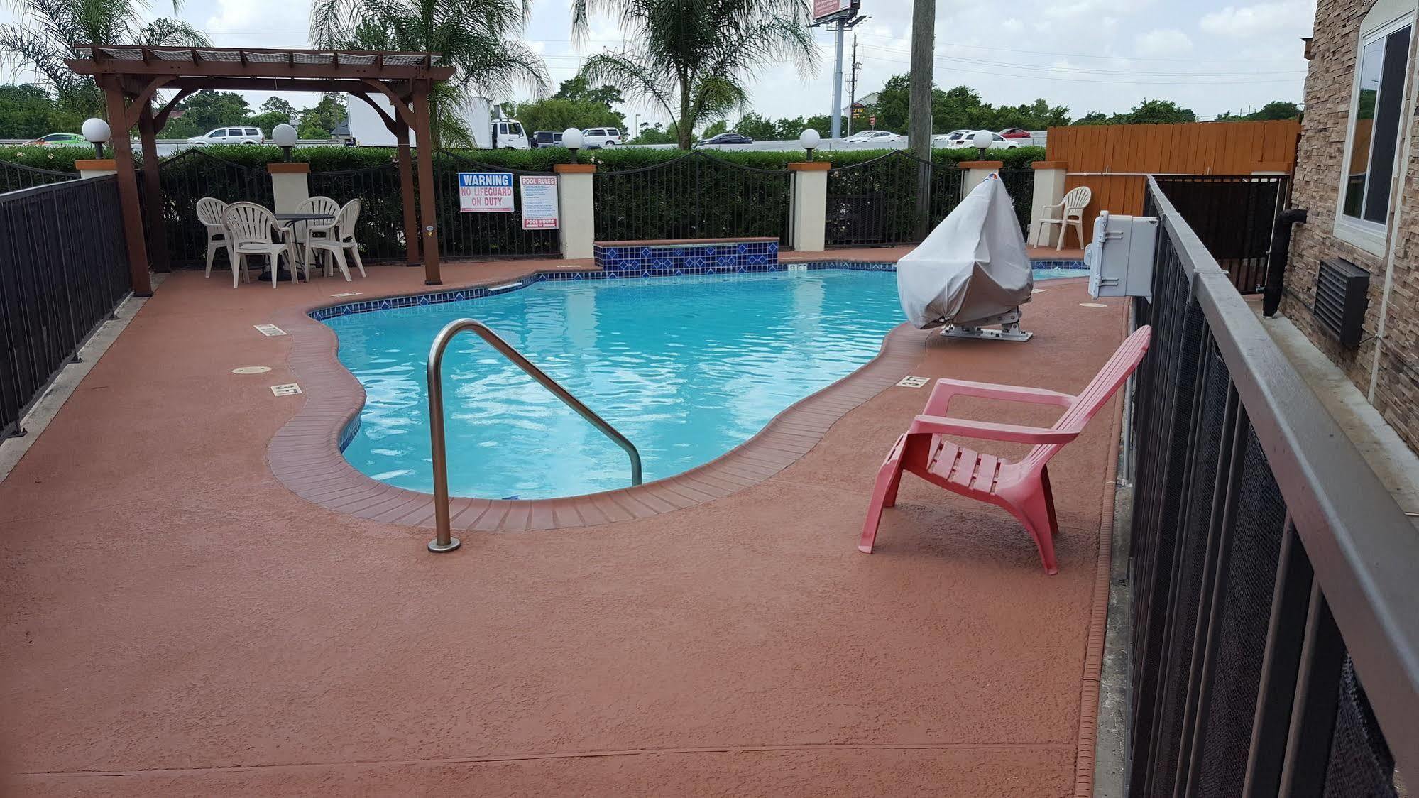 Super 8 By Wyndham Houston/willowbrook Hwy 249 Otel 2*